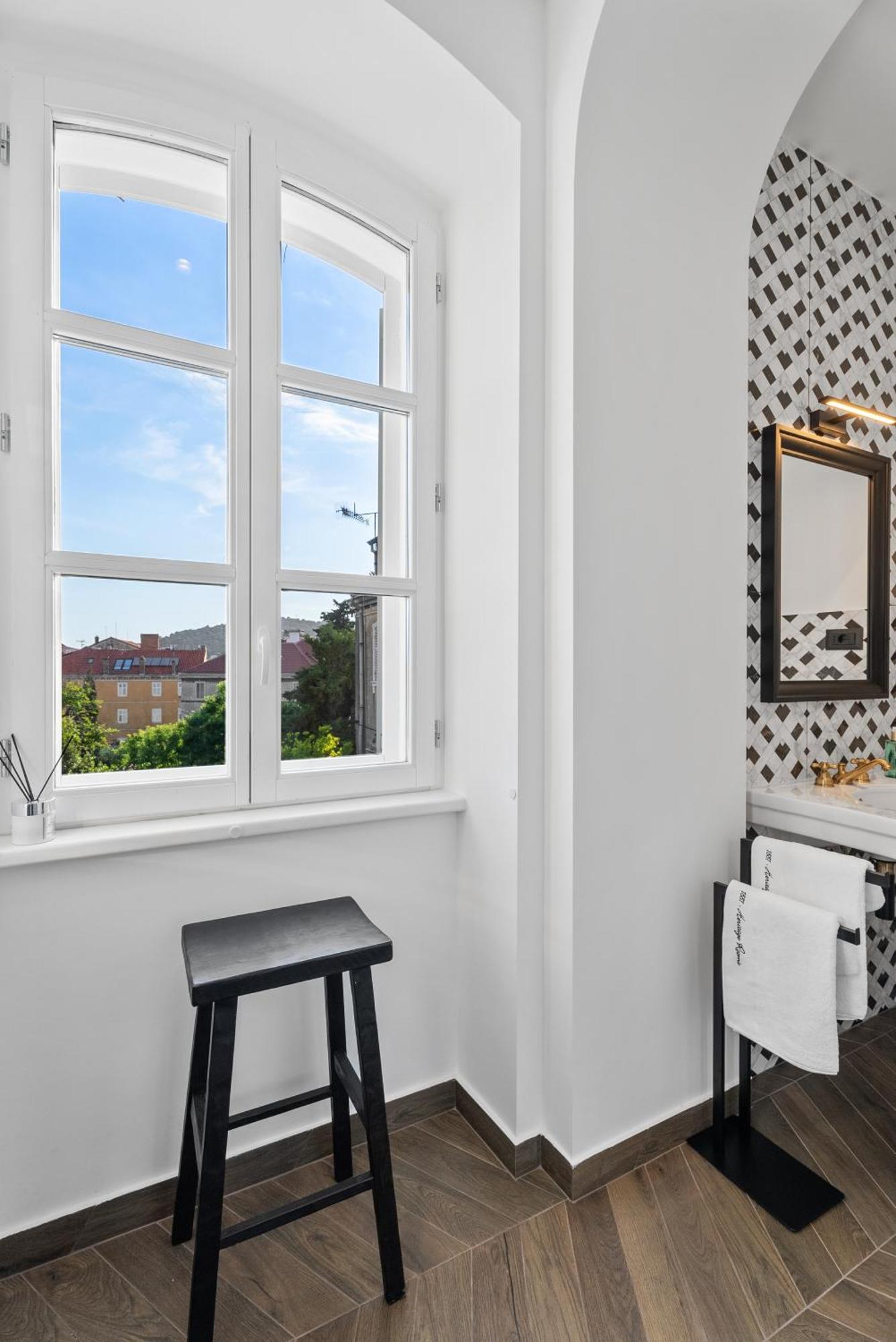 1881 - Heritage Apartman Split